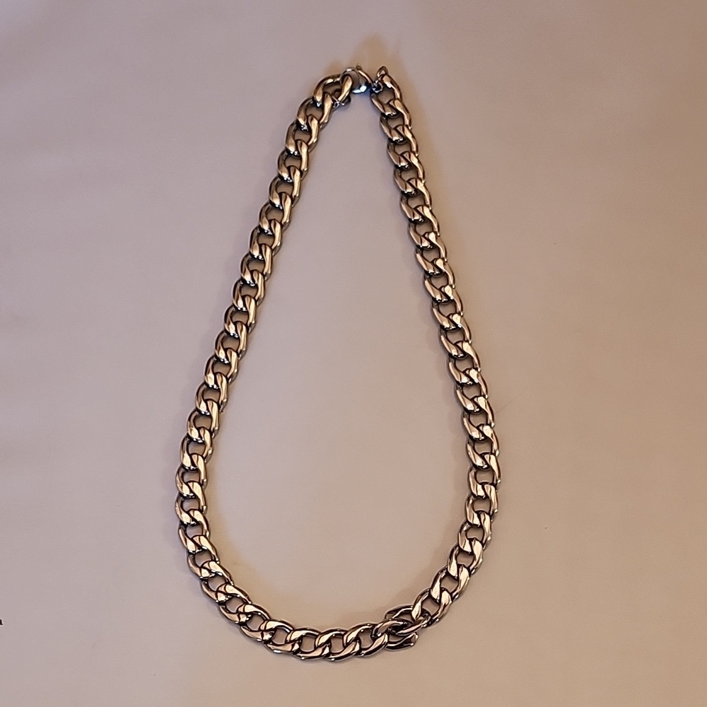 Silver Chain Necklace - Picture 2 of 5